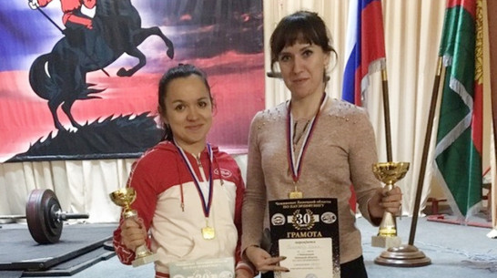 Бутурлиновские спортсменки выиграли 2 «золота» чемпионата Липецкой области по пауэрлифтингу