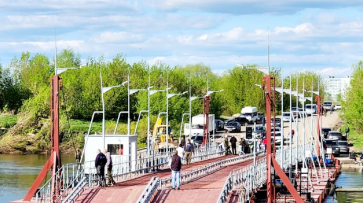 Под Воронежем перекрыли движение по новому двухполосному наплавному мосту