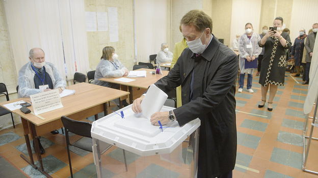 Запредседателя Госдумы Алексей Гордеев для голосования выбрал участок в Воронеже