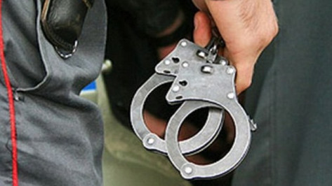Уволен полицейский, пойманный сегодня под Воронежем на взятке в 500 тысяч рублей