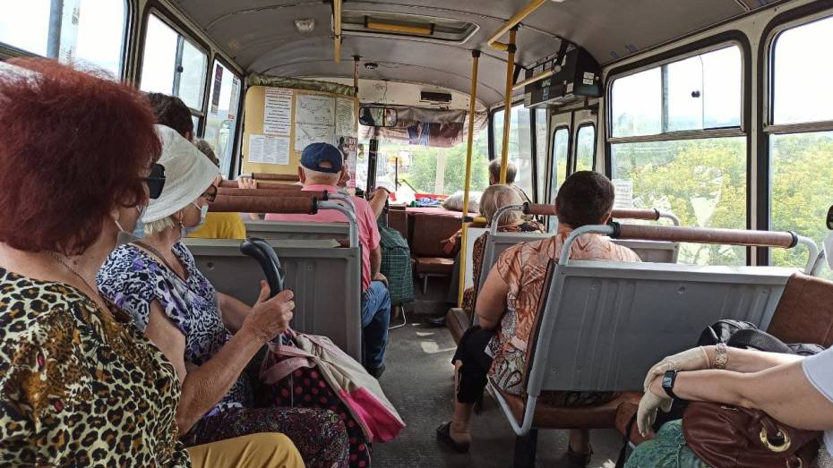В Воронежской области два пригородных автобусных маршрута изменили расписание