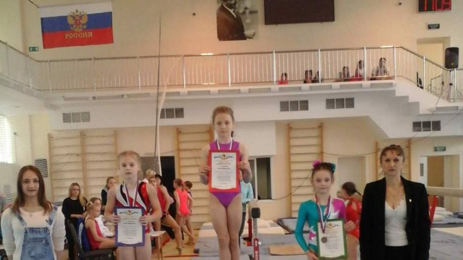 Бобровская спортсменка выиграла «золото» в чемпионате области по гимнастике