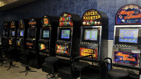 Заработавший 6 млн рублей на подпольном игровом клубе воронежец попал под суд