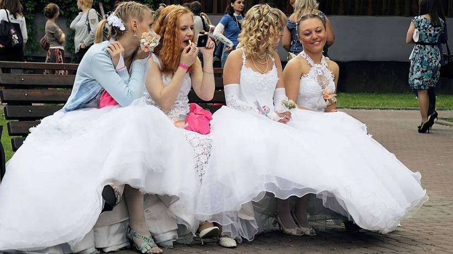 В Лисках парад невест перенесут на 9 июля