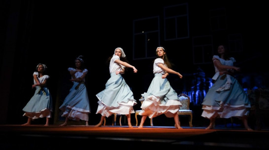 Воронежский драмтеатр поставил гоголевскую «Женитьбу»