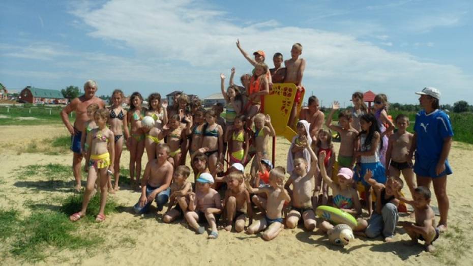 Богучарских школьников позвали на пляж