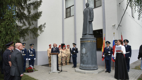 В Борисоглебске Воронежской области открыли памятник Феликсу Дзержинскому