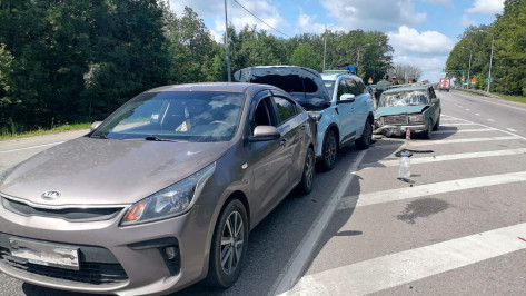 Под Воронежем пожилой водитель с инсультом сбил аварийного комиссара