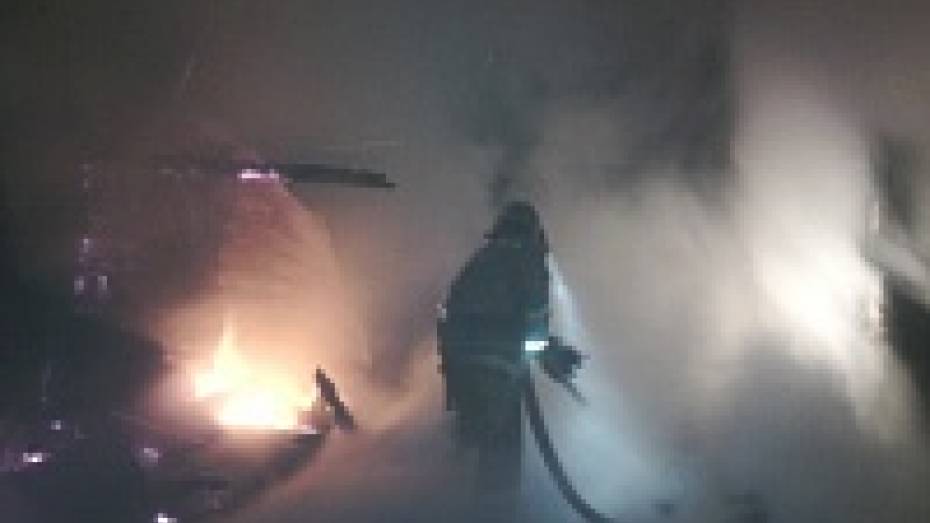 В Каширском районе на пожаре пострадал мужчина