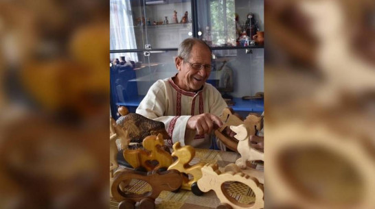 Борисоглебский резчик по дереву стал лауреатом всероссийского конкурса мастеров