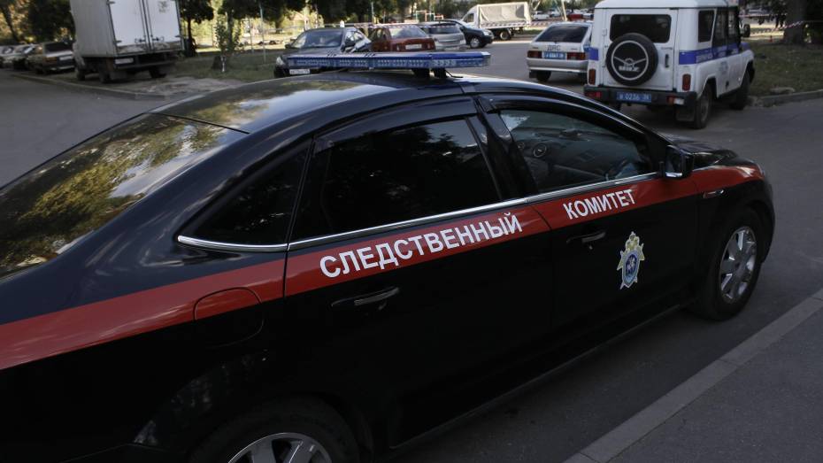 Возле многоэтажки в Левобережном районе Воронежа обнаружили труп 52-летнего мужчины