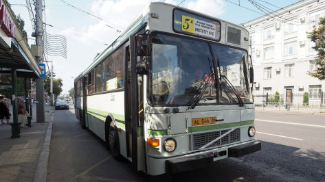 Из-за ремонта теплотрассы в Воронеже поменяли 7 автобусных маршрутов