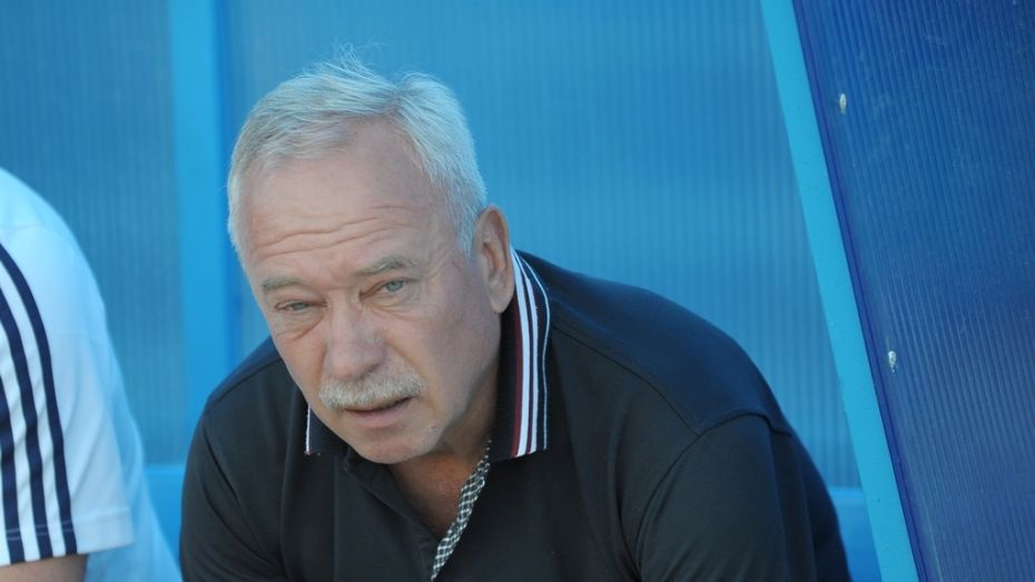 Александр Корешков сообщил о своей отставке с поста главного тренера воронежского «Факела»
