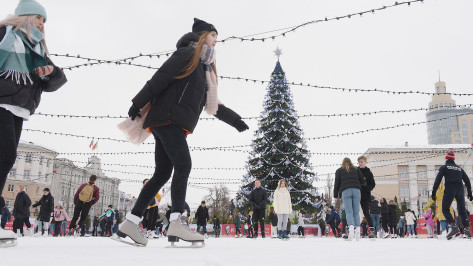 На площади Ленина в Воронеже оборудуют 2 катка к новогодним праздникам