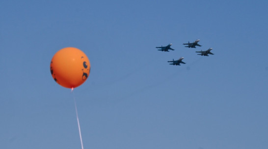 На авиашоу воронежцы записались на контрактную службу в армию