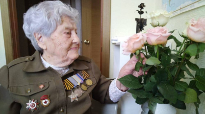 Защищавшая Воронеж 102-летняя «железная бабушка» поздравила россиян с Днем Победы