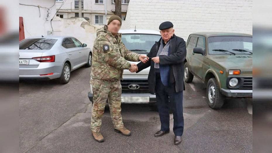 Из Лисок в зону СВО отправили внедорожник и монитор для дронов