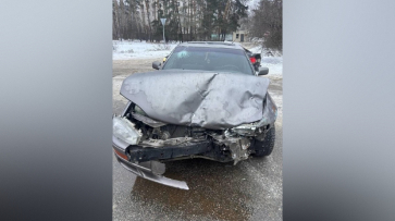 В Воронеже на улице Тепличной Toyota Camry врезалась в ВАЗ