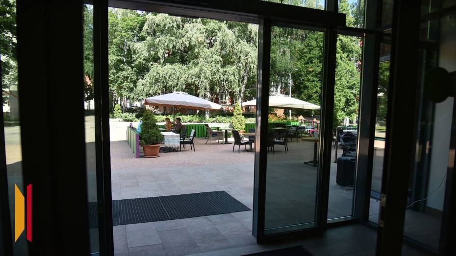 В мэрии Воронежа напомнили о завершении сезона работы летних веранд