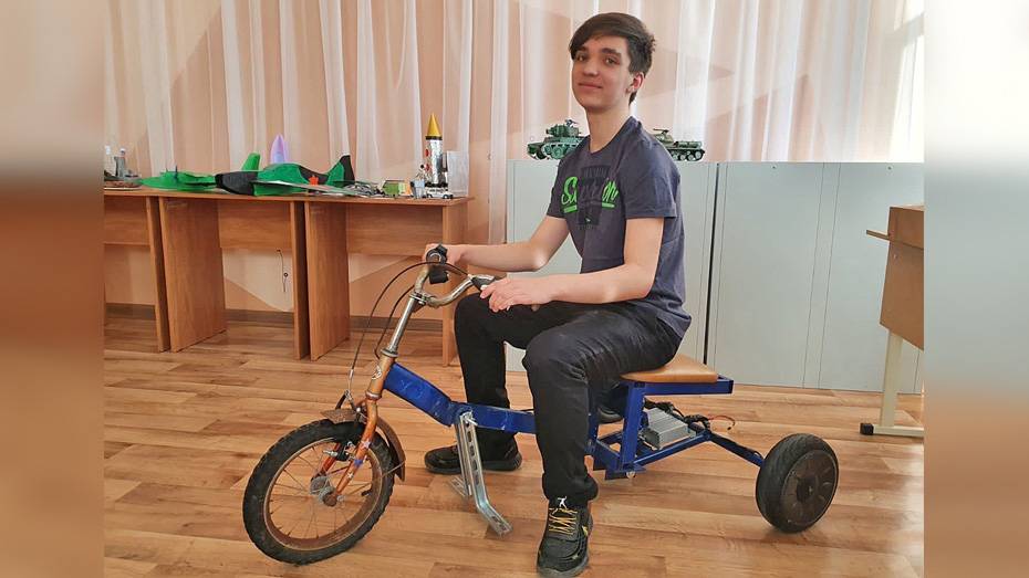 Лискинский школьник победил в региональном этапе Всероссийского конкурса «Большие вызовы»