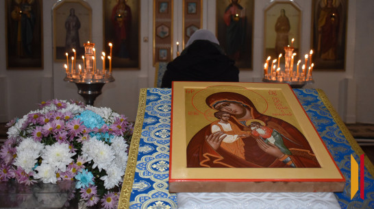 «Я всегда буду, мама!»: в храме лискинского села Коломыцево появилась икона, перед которой можно помолиться о нерожденных детях