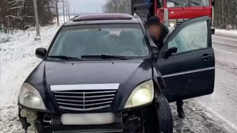 В Воронеже сняли на видео погоню полиции за машиной с подложными номерами