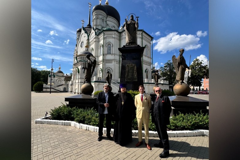 Экскурсия участников