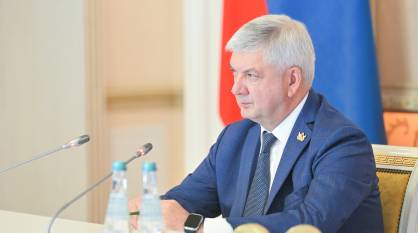 Губернатор Александр Гусев поблагодарил воронежцев за участие в выборах