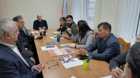В Национальной палате Воронежской области обсудили поддержку военнослужащих