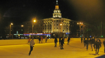 Монтаж катка на площади Ленина в Воронеже начнется в ноябре