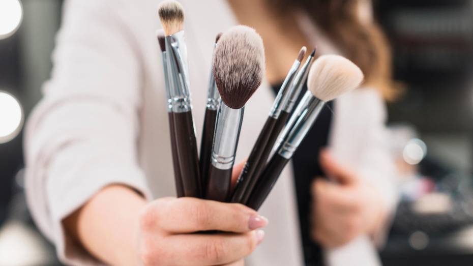 Превратить увлечение в бизнес: в России стартует спецтрек для креативных индустрий