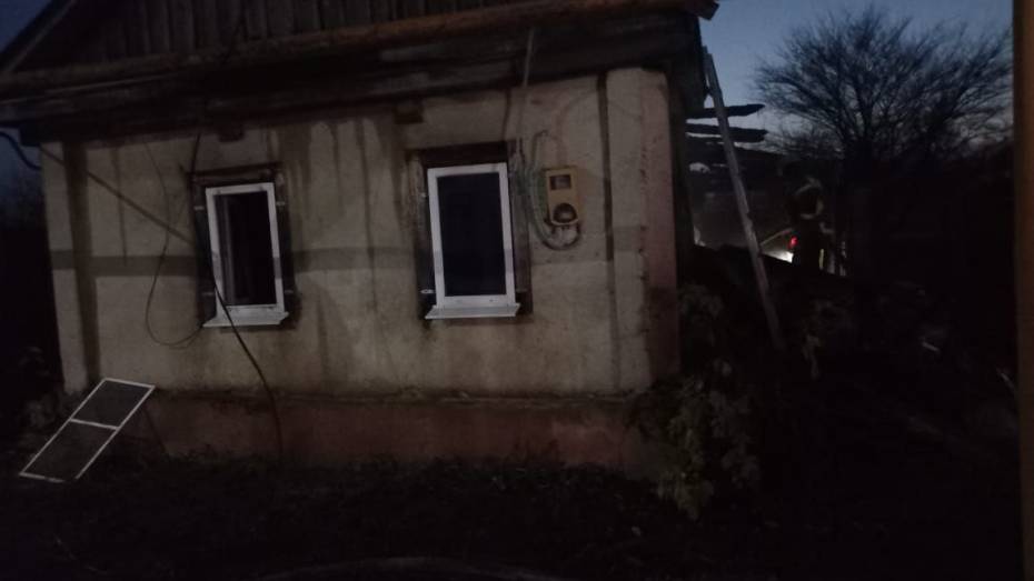 При пожаре в воронежском селе Купянка погибли 2 человека