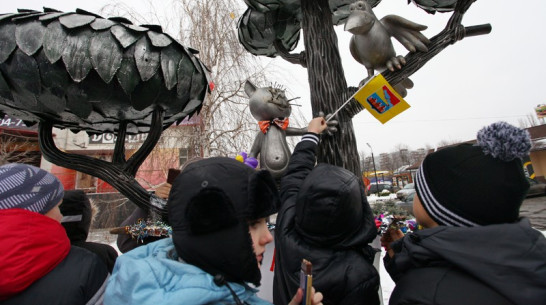 Тема дня: 10 лет Котенку с улицы Лизюкова