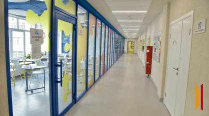 В воронежских школах в мае вместо звонков будут звучать военные песни