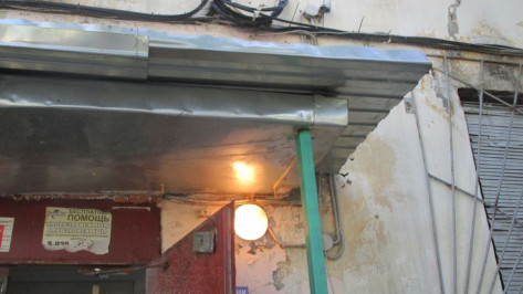 Воронежцы добились текущего ремонта подъезда в доме после жалобы в жилинспекцию 