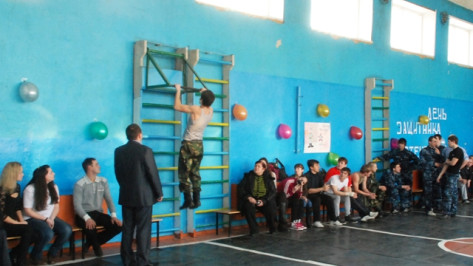 Кантемировские школьники подготовились к армейским будням