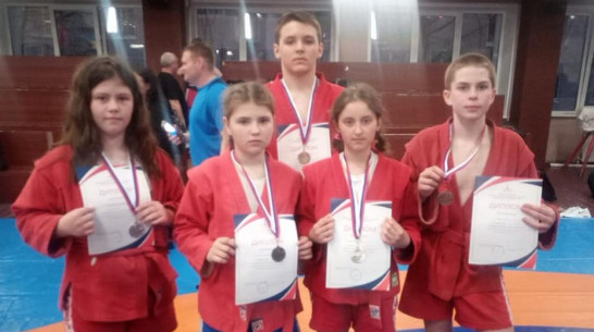 Таловские спортсмены выиграли 6 медалей на областном первенстве по самбо