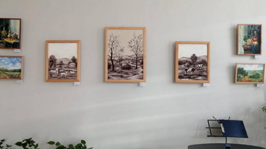 Выставка вейделевских художников открылась в Россоши