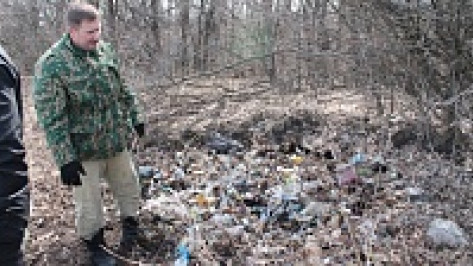 В хохольском селе местная молодежь собрала во время субботника пять тонн мусора