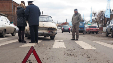 В Воронежской области легковушка сбила школьницу на пешеходном переходе 
