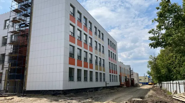 Губернатор Воронежской области оценил ход строительства школы в Новохоперске на 1,1 тыс мест