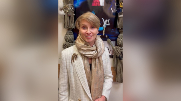 Заслуженная артистка РФ Анастасия Першенкова пригласила воронежцев посетить стенд региона на выставке «Россия»