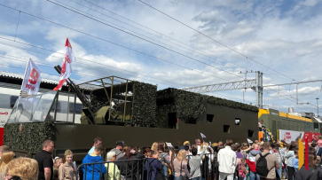 Бронепоезд «Волга» сделал остановку в Воронеже в День Победы