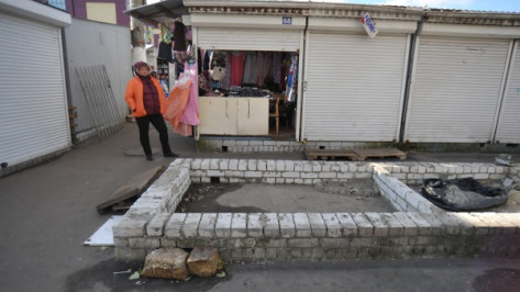 Мэрия Воронежа отложила решение о сносе мини-рынка на Димитрова до весны-2018