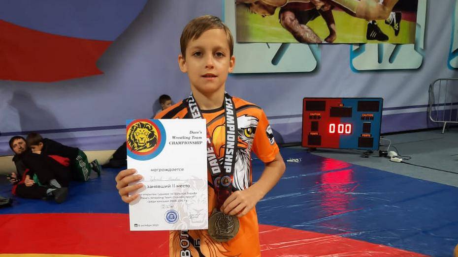 Панинский борец взял «серебро» на всероссийском юношеском турнире по вольной борьбе