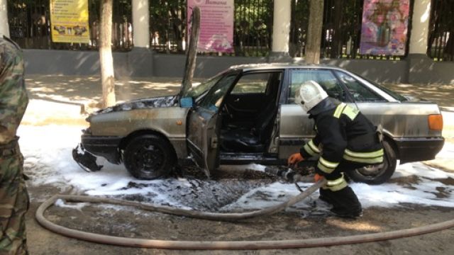 В центре Воронежа горела «Ауди»