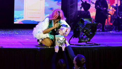 Певица Анита Цой в Воронеже: «После отары беременных овец боюсь принимать подарки»