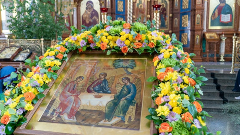 Троицкая родительская суббота и Троица в 2025 году: даты, традиции и значение