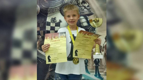 Первоклассник из Панинского района стал победителем областного первенства по шахматам