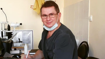 «Хочу и буду лечить бойцов»: воронежский нейрохирург дважды побывал в зоне СВО